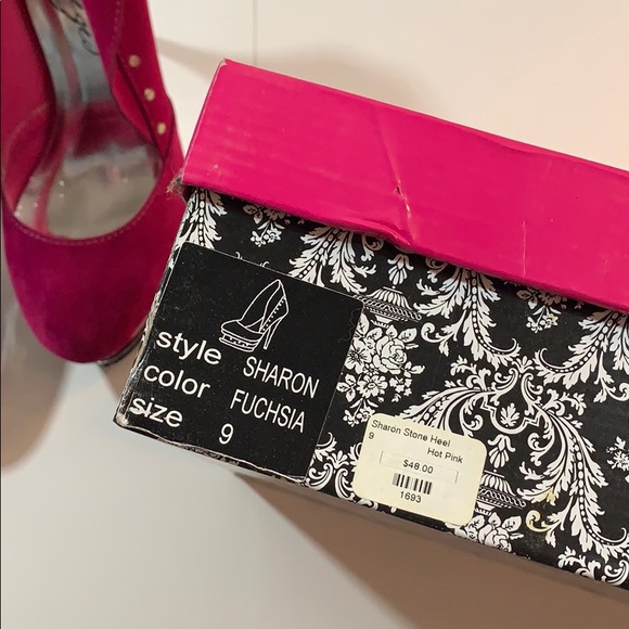 NIB! Privileged by JC Dossier “Sharon” Heels - Picture 2 of 6